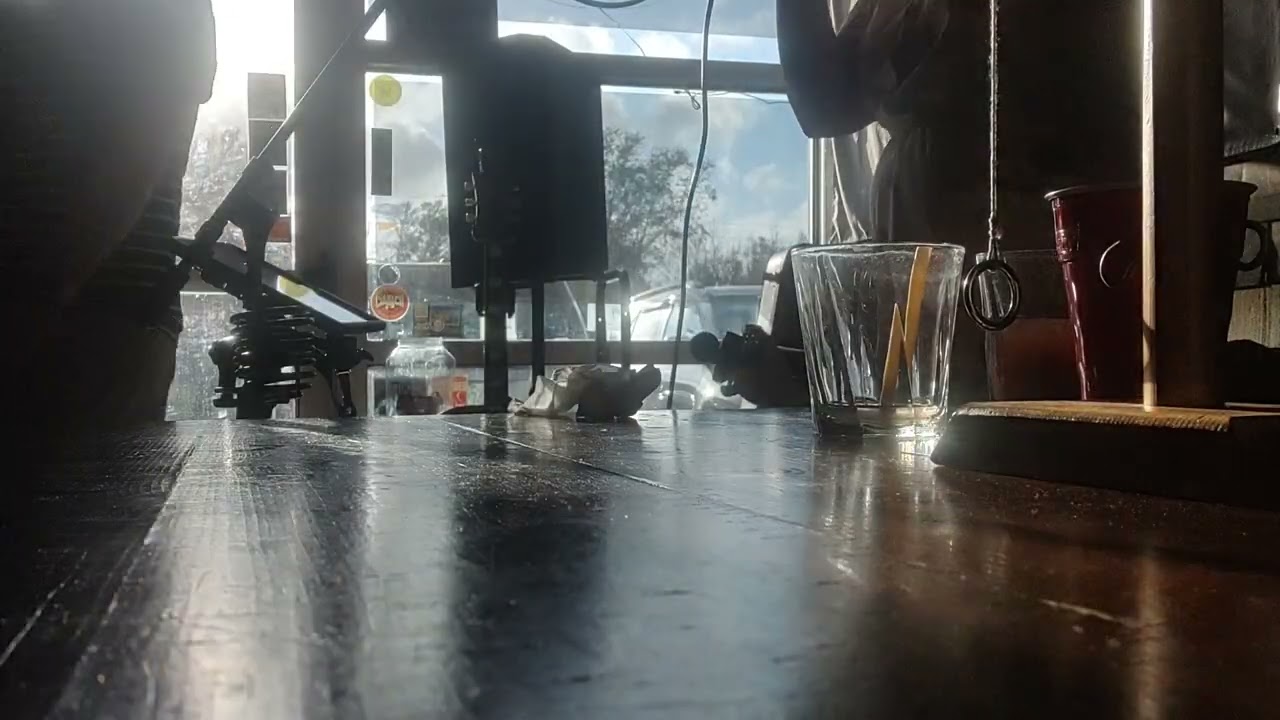 Impromptu Loaded Cannon Steve Paradis show. Louis Peters playing 