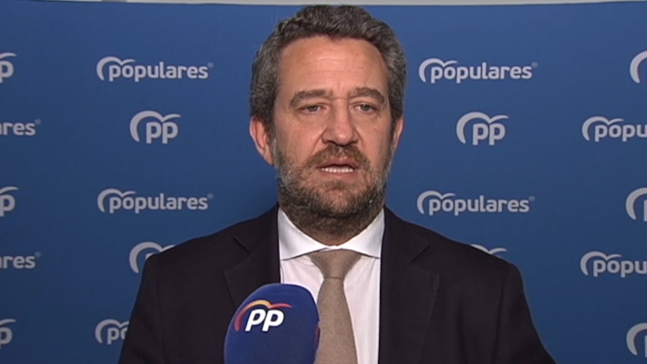 El PP asegura que el Gobierno es el "más opaco de la democracia" - YouTube