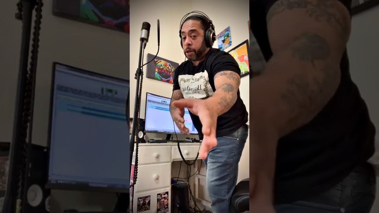 Wally sparks laying down a hook 🪝 🎙️ 