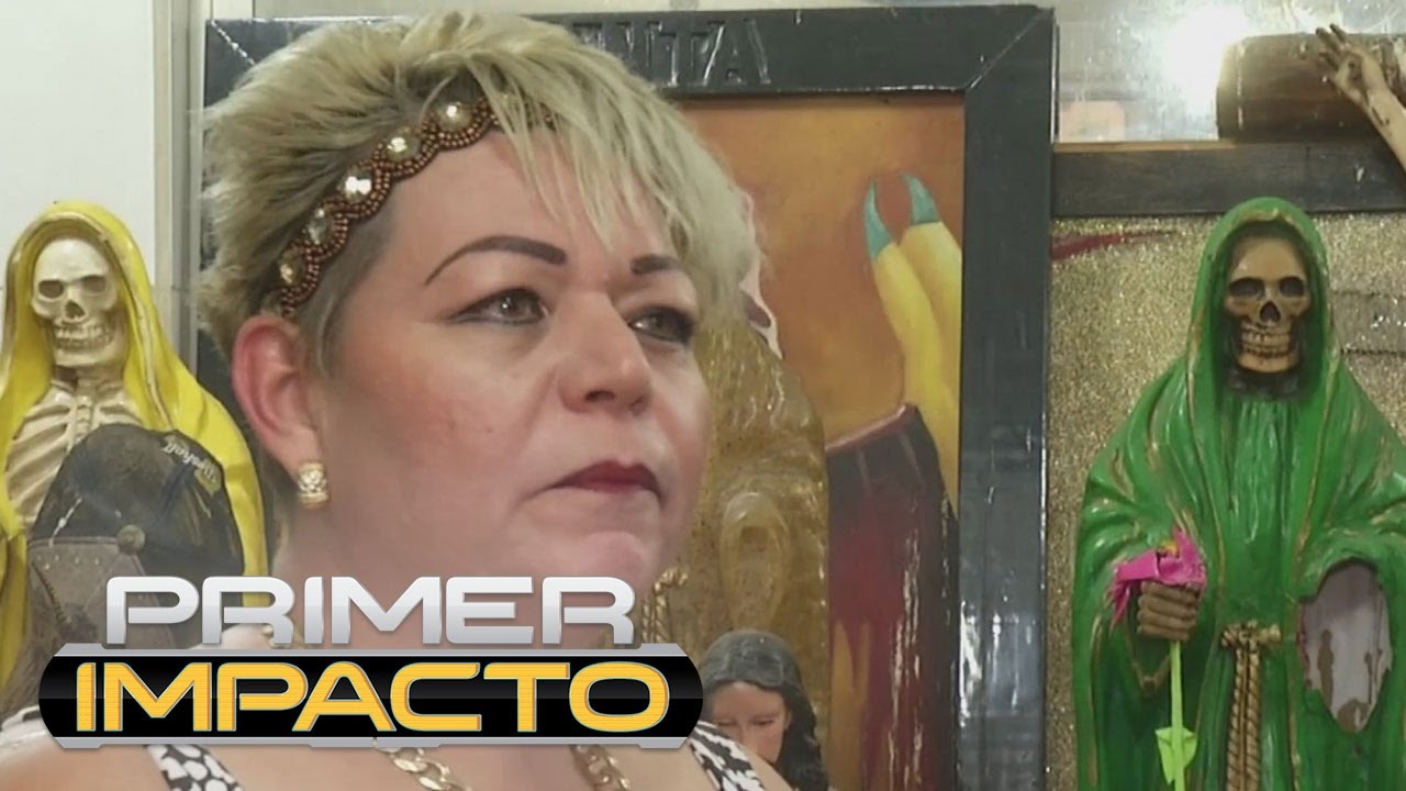 Cientos acuden al Templo de la Santa Muerte para curar sus males espirituales