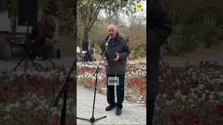 С вечера поссорились супруги. Стихотворение Эдуард  Ассадов.