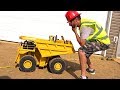 YouTube GOLD - I SIT IN IT? UNBOXiNG a 797F MINE TRUCK & RC4WD DOZER (s1 e7) | RC ADVENTURES