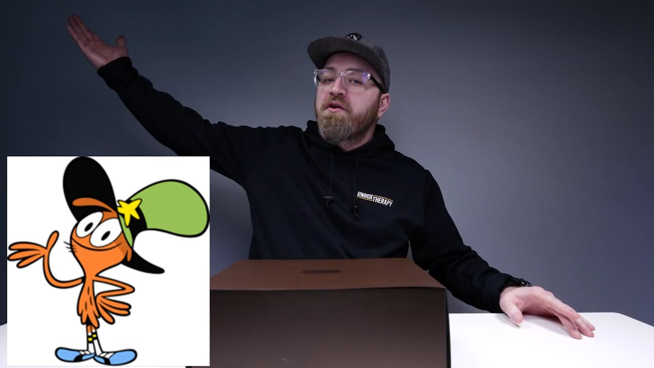 Youtube poop: Unbox Therapy accidentally spills some Sarsi on his new Solaris phone