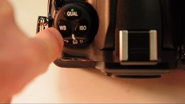 getitdigital hands on Nikon D700 open and look review