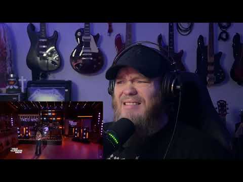 Kelly Clarkson covers