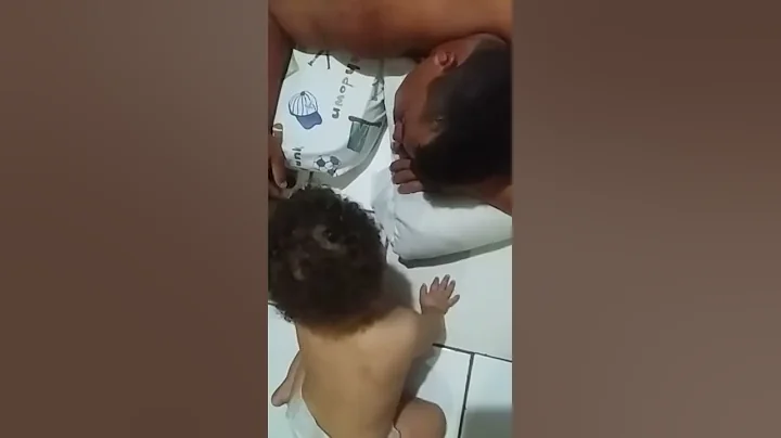 Icaro acordando o pai