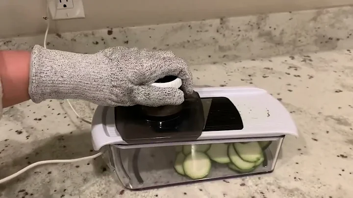 Fullstar Mandoline and Spiral Slicer   Easy to Use