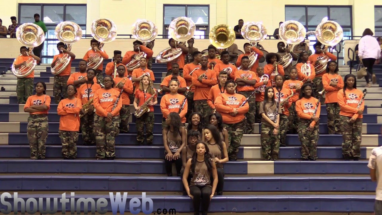 Mundy's Mill Tuba Section 2016 Mundy's Mill High School BOTB YouTube