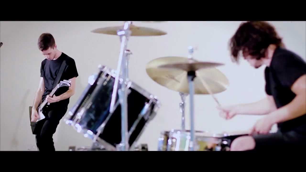 Ver Cherry Bloom - Get By - Official Music Video no YouTube Ver Cherry Bloom - Get By - Official Music Video no YouTube