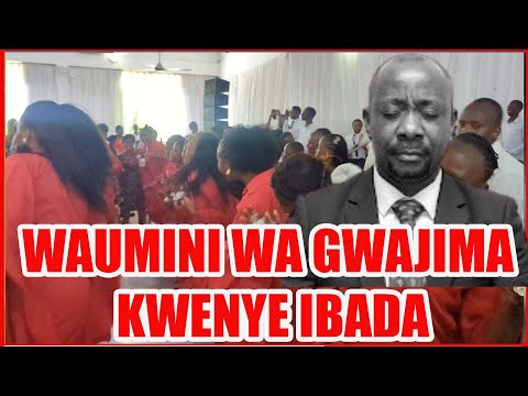 BILA UOGA WAUMINI WA KANISA LA GWAJIMA WAENDELEZA IBADA KUSIFU NA KUABUDU