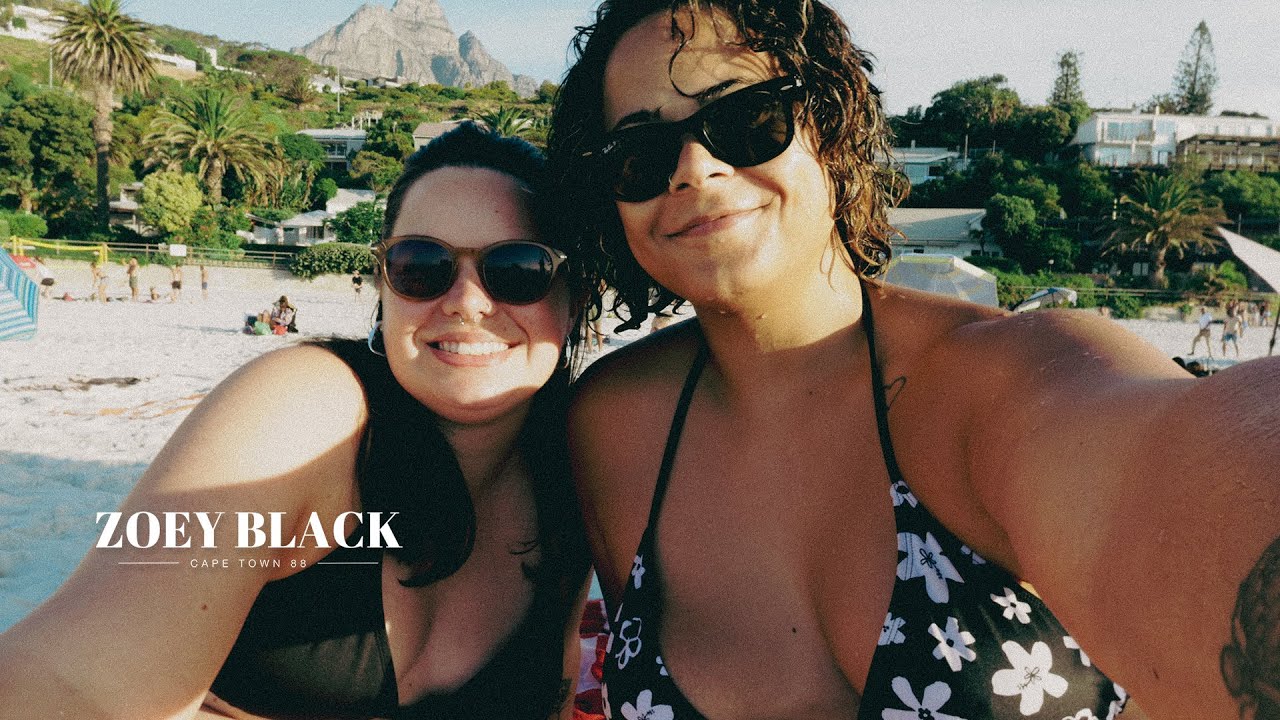 Girls at the beach | Zoey Black