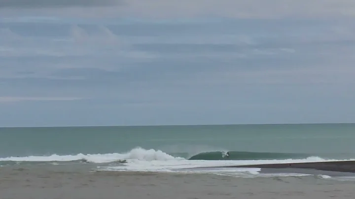 INSANE LEFTS NZ WHANGAMATA