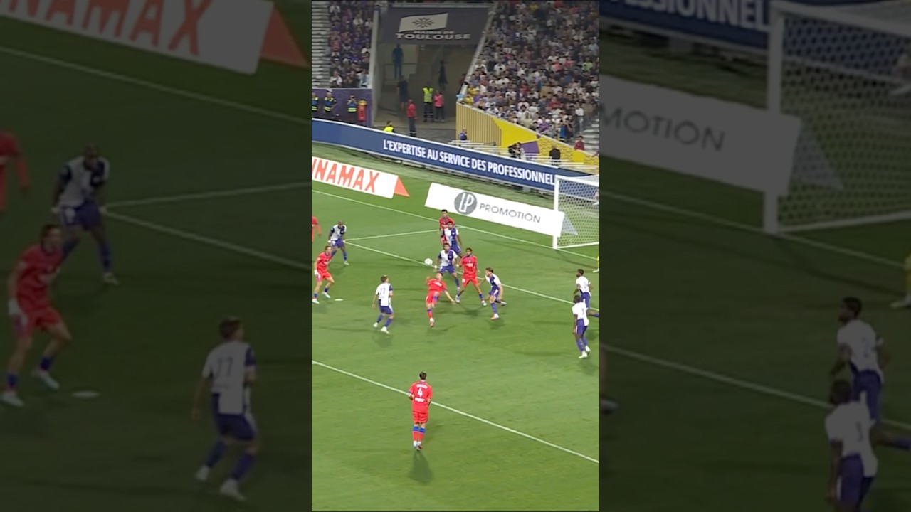 João Neves vs. Toulouse, one year ago 😳⚽️⚽️⚽️ #PSG #Ligue1 #JoaoNeves