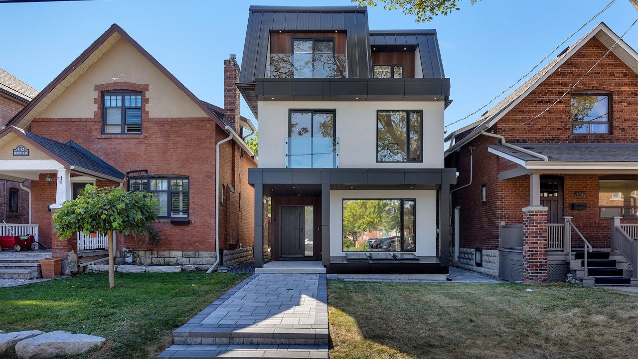 134 Seventh Street, Toronto