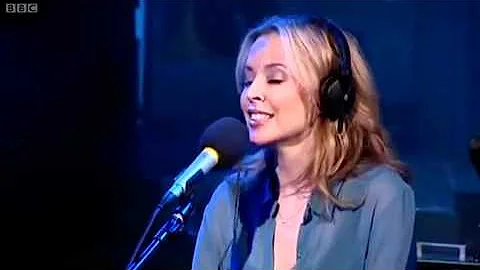 Kylie Minogue - Can't Get You Out Of My Head [BBC Radio 1 Acoustic Live Sessions]