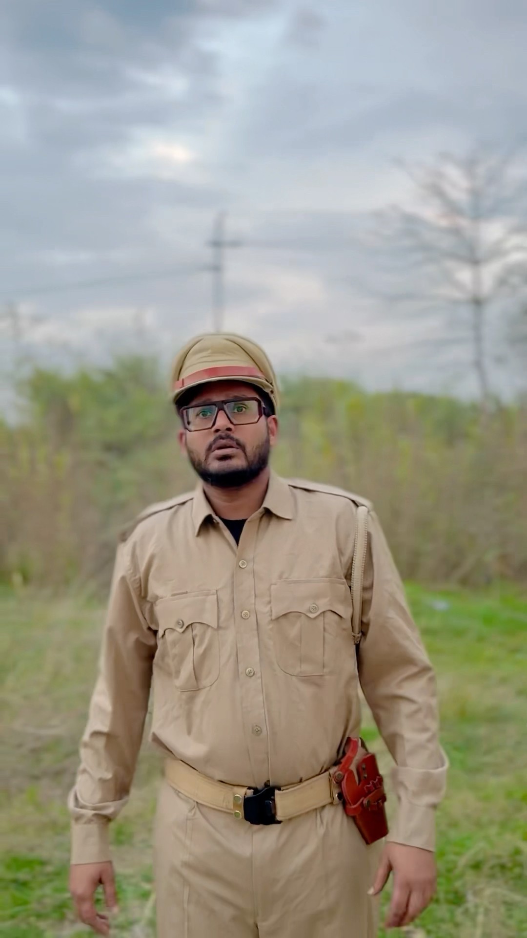 क्या मैंने इन लोगो के साथ सही किया☹️? #foryou #shortsfeed #explore #suspense #message #police