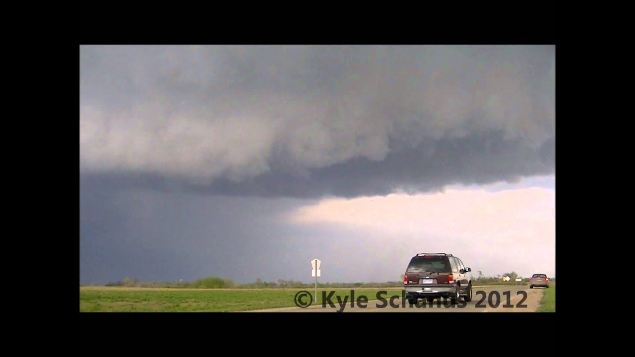 Strong rotation and tornado near Brooten, MN 5/1/12 YouTube
