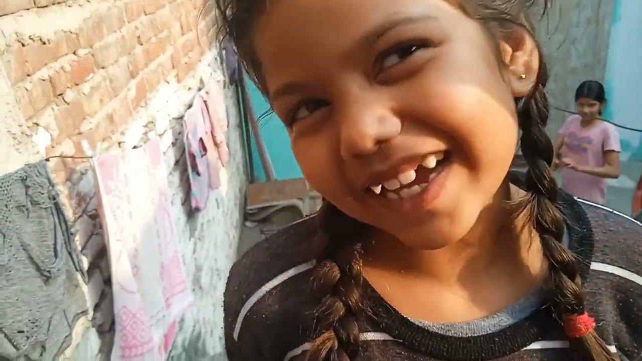 Aj aaye papaji gaw se Delhi #pahadi lassan ke patte 😍😍