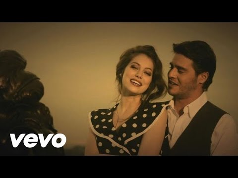 Florence Coste et Julien Dassin - Sous Le Ciel De Paris