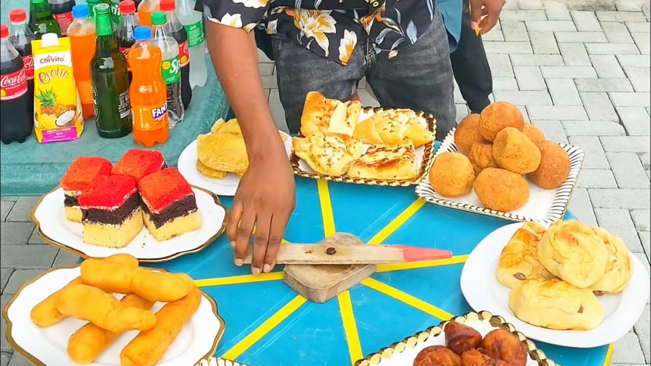 Yummy 😋 table spinning with family and friends 