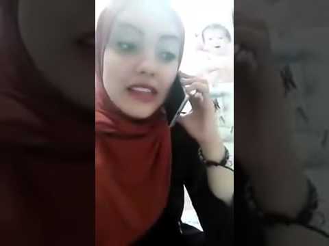 فتاة تثير غضب بنات دمياط بعد تقليدهن في مقطع ساخر YouTube 