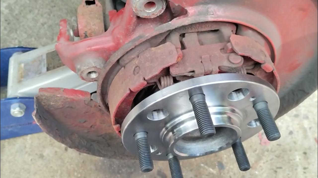 2011 Hyundai Sonata rear wheel hub replacement - YouTube