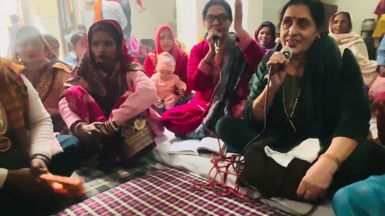 अरे क्या गाड़ी हो गई लेट मात मेरी अब तक ना आई 