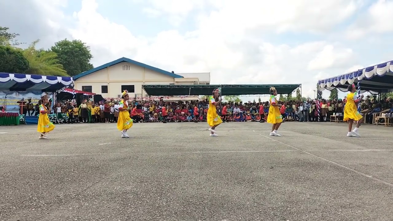 Yospan SD YPK Marthen Luther Sentani Papua