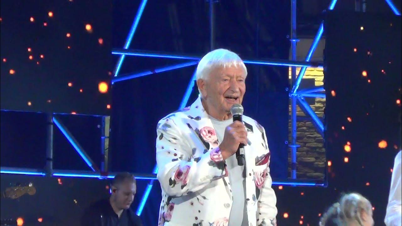 Новый альбом агутина 2024 слушать. Агутин 2023. Агутин 2015. Агутин 2022. Агутин в молодости.