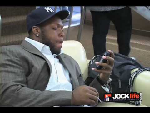 Baltimore Ravens Terrell Suggs gives a t-sizzle te...