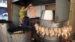 crispy pork and roast chicken! waiting in line at a Michelin restaurant  malaysian street food