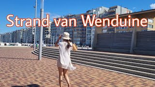 Family time at the beach of 'De Haan  Wenduine'