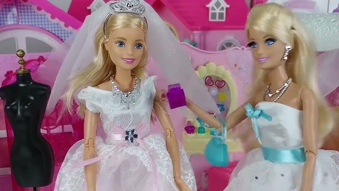 Enceinte et le ventre amovible, la nouvelle Barbie qui dérange