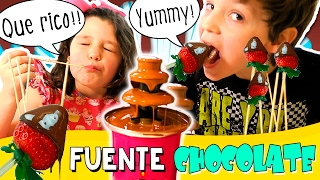 🍓 ¡¡FUENTE de CHOCOLATE con FRESAS, Plátanos y MARSHMALLOWS!! 🍓🍌🍫 Cumpleaños de DADDY HAACK 🎂