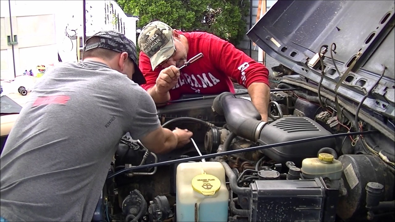 2001 Jeep Wrangler TJ Radiator and Water Pump Replacement Part 1 - YouTube