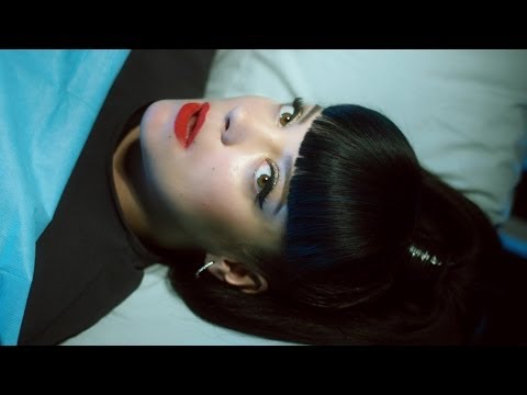 lily-allen---hard-out-here-[lyrics|hd]
