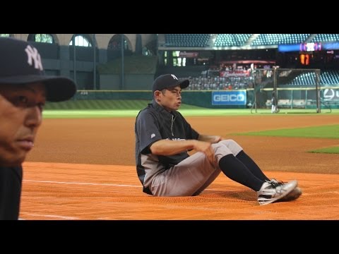 ichiro suzuki stretching his