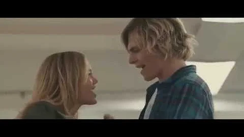 Status Update - Locked Out Of Heaven (Ross Lynch f...