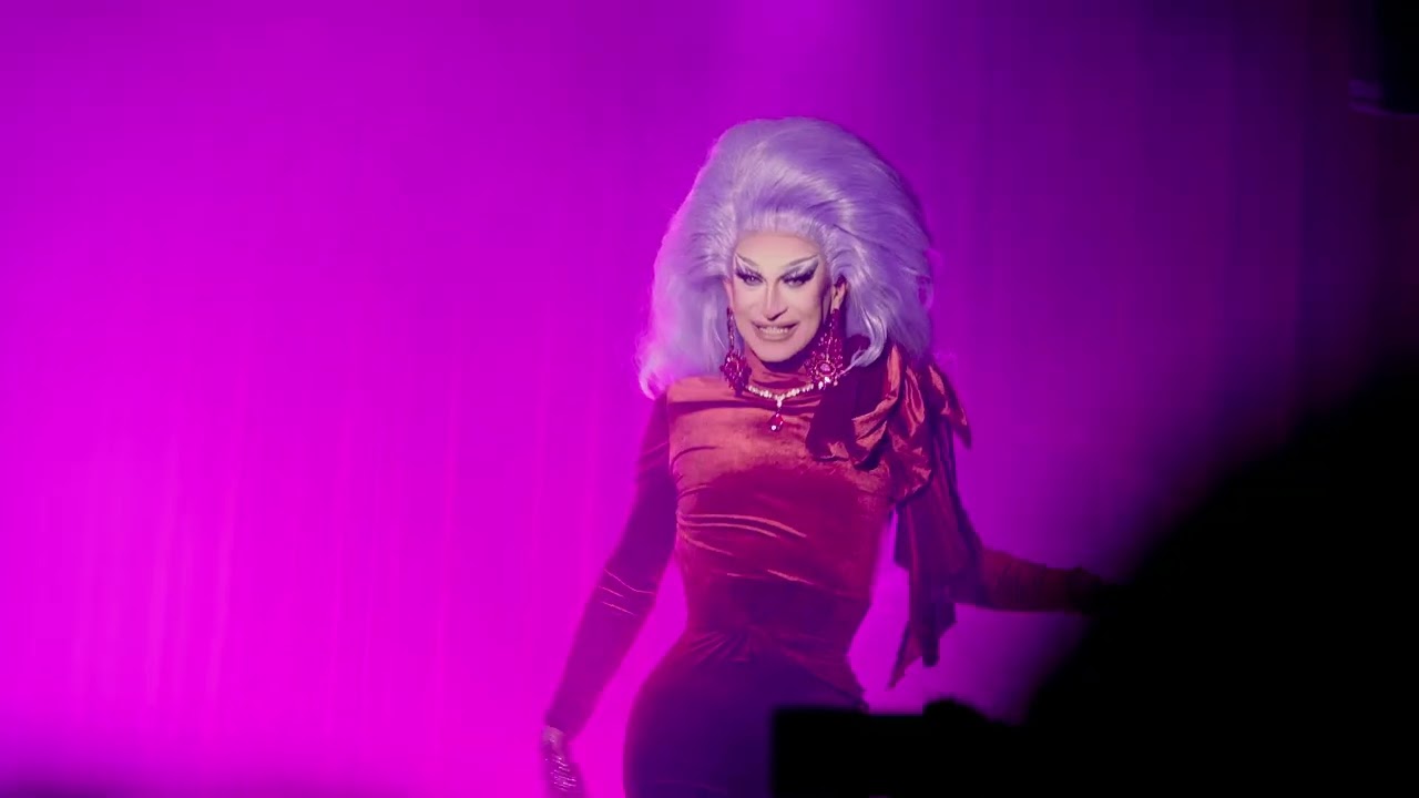 Dramatica - Meet the Queens - Pitita - drag show video from Soho Club Vilnius