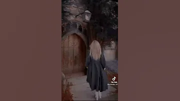 قلبي حاسس بيك 