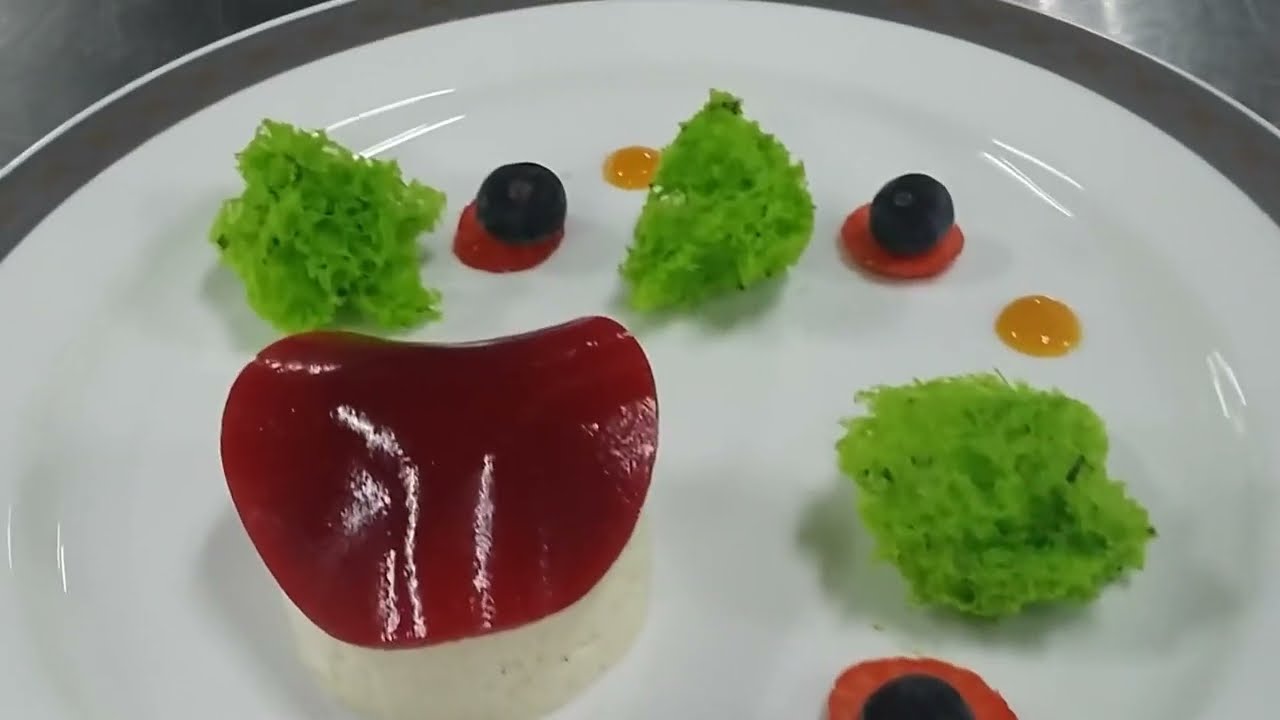 بناكوتا سجاده  من التوت Rasspberry carbet