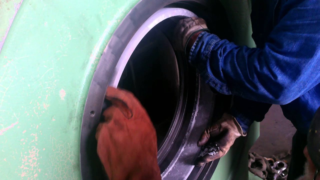 Quill Bearing Race install video 32.5 YouTube