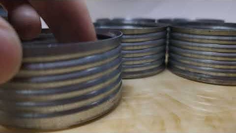 Caps rolled by FEDA thread rolling machine