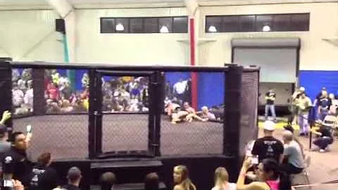 Gerald Perkins vs Niuafe Lama