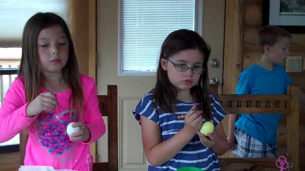 Coloring Easter Eggs - YouTube