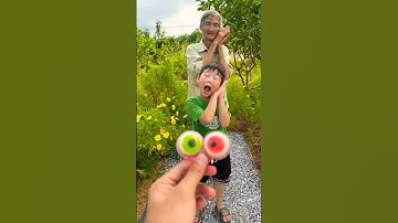 Ông nội tội nghiệp và Em bé dễ thương Rất buồn cười OBJ 🍭🍒🥨🍉🍎 #shorts #cute