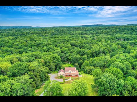 656 Traver Rd, Pleasant Valley, NY home video tour