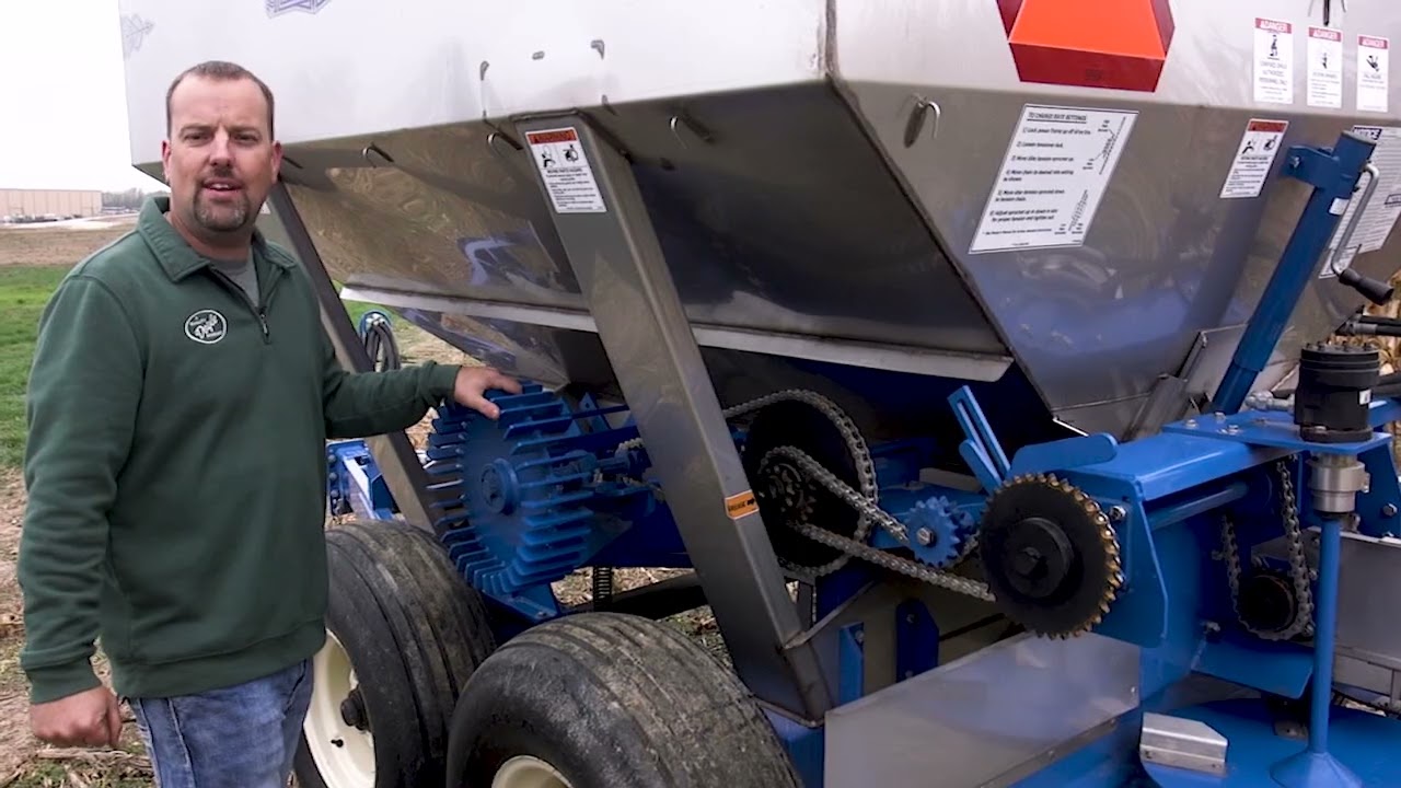 DoyleMFG | 5 & 6-Ton PTO / PTT Dry Fertilizer Spreader
