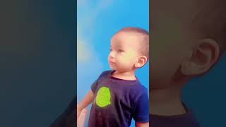 Harder Ali Apni Sleeper K Sath Khalty Hovy. Sleeper Ko Hi Apna Khilona Bnaliya