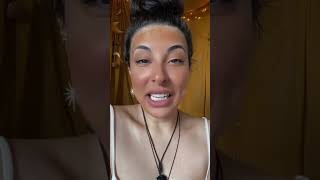 Using menstrual blood as facial mask